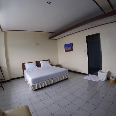 Tapee Hotel Surat Thani Exteriör bild