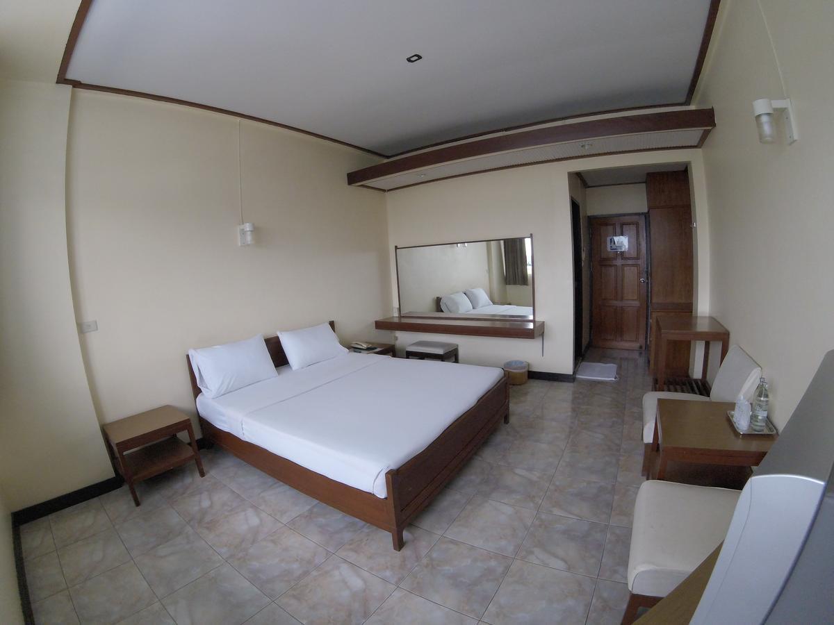 Tapee Hotel Surat Thani Exteriör bild