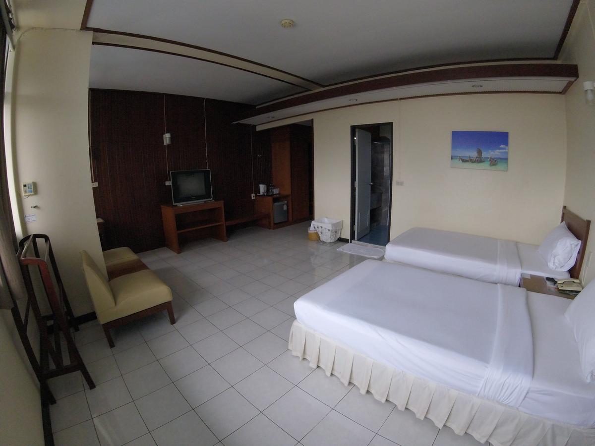 Tapee Hotel Surat Thani Exteriör bild