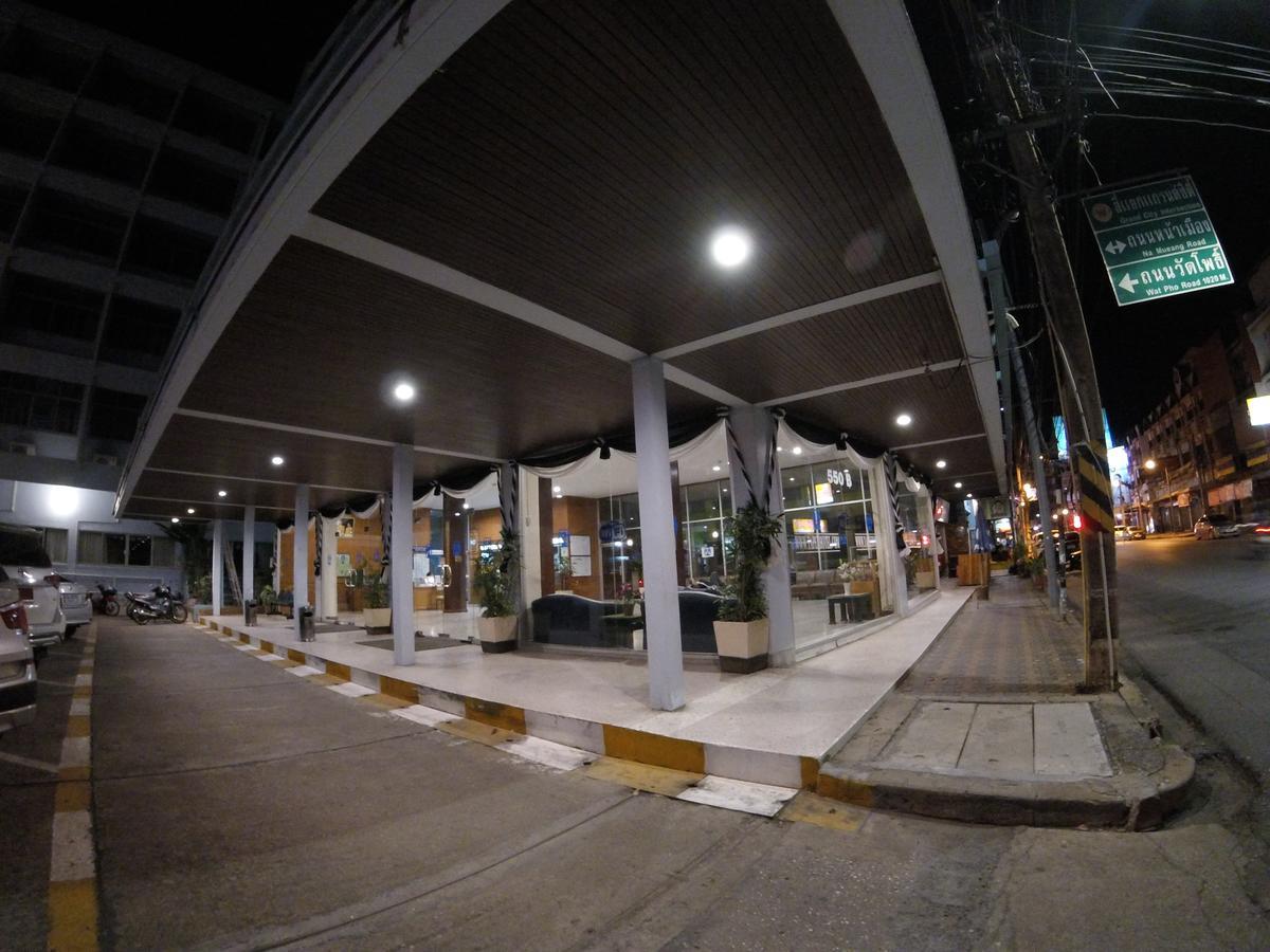 Tapee Hotel Surat Thani Exteriör bild