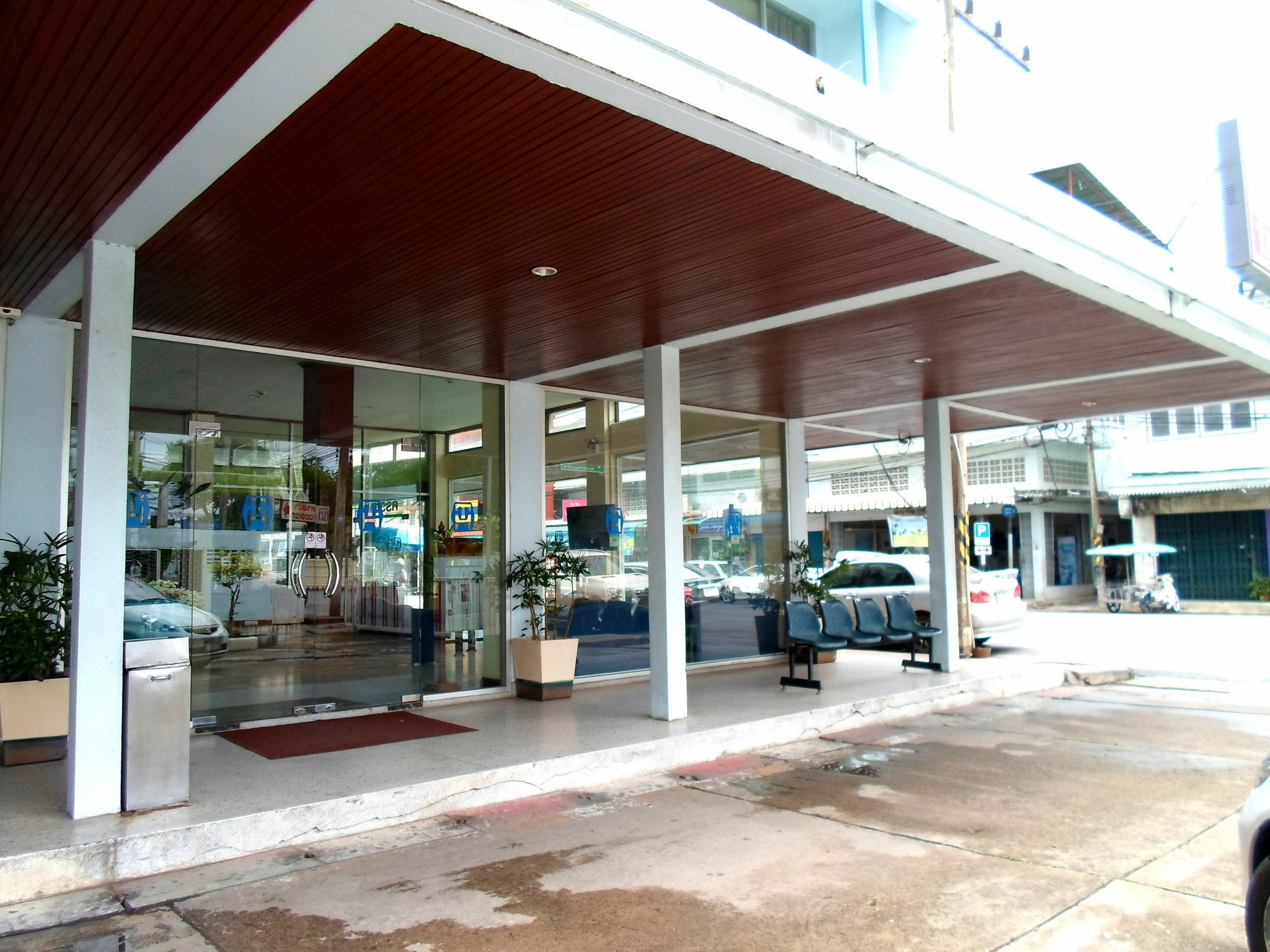 Tapee Hotel Surat Thani Exteriör bild